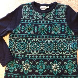 Vineyard Vines snowflake sweater with embelishment